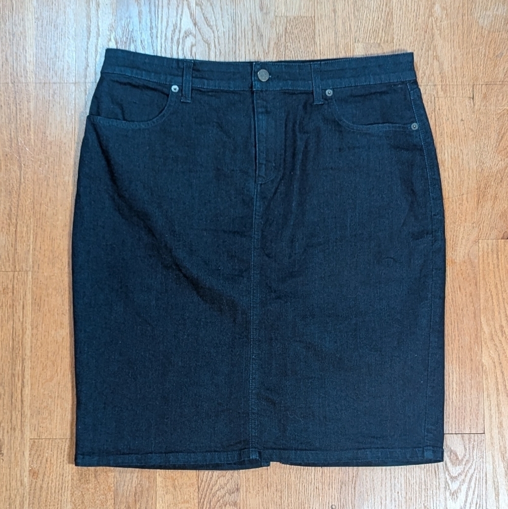🍂 Classic Banana Republic Denim Pencil Skirt - Size 14